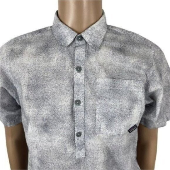 PATAGONIA short sleeve 1/2 button down shirt size small abstract print - Picture 4 of 7